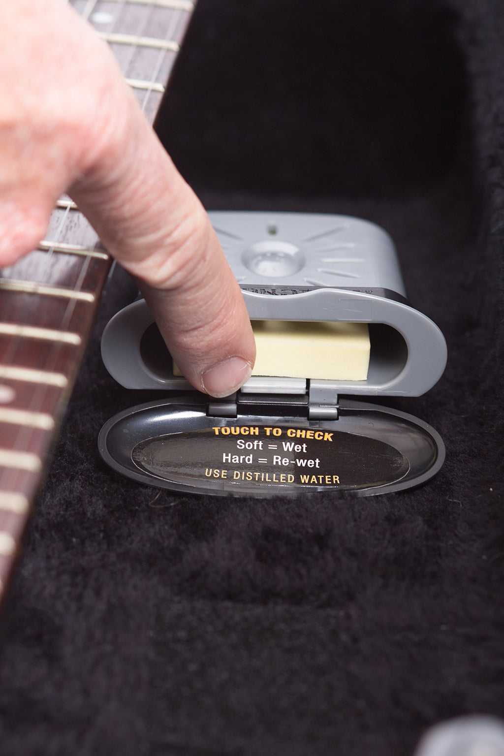 Instrument Case Humidifier with Holster T231635