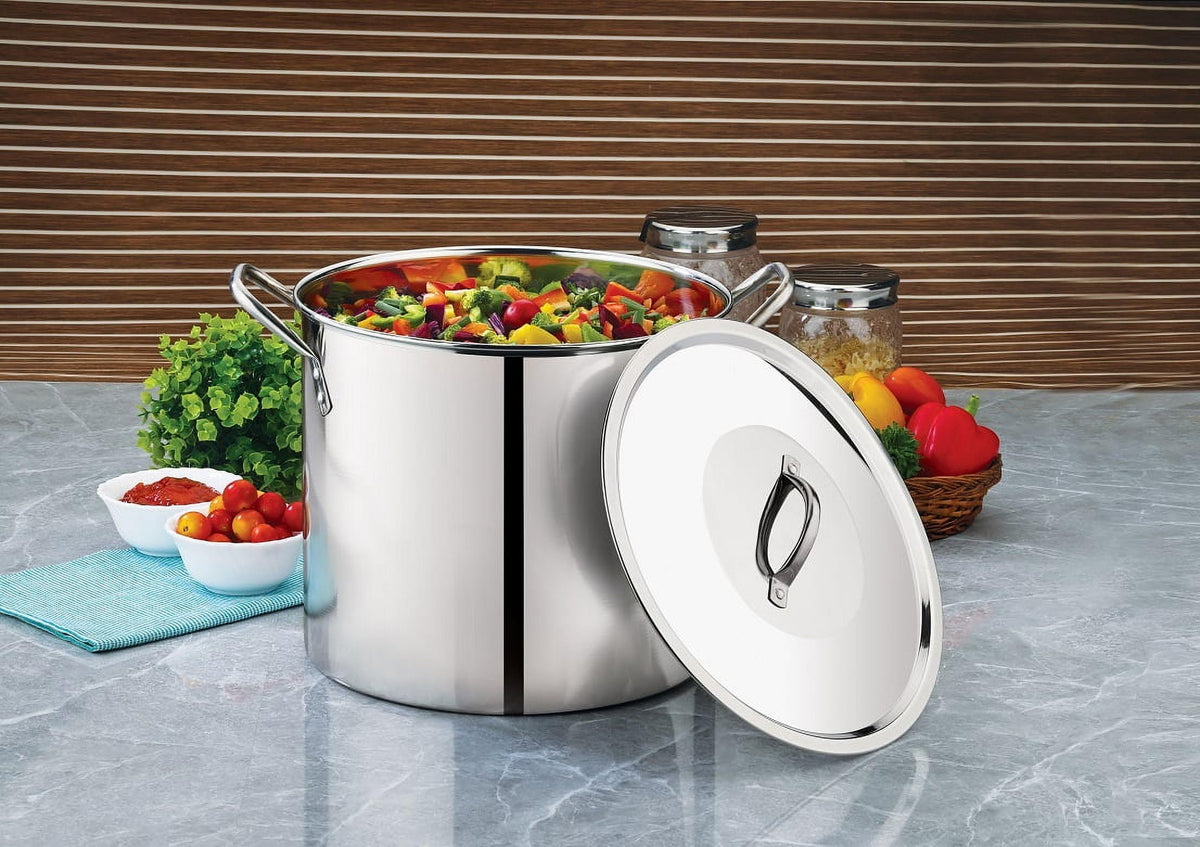 12 Quart Stainless Steel Stock Pot with Metal Lid X623803